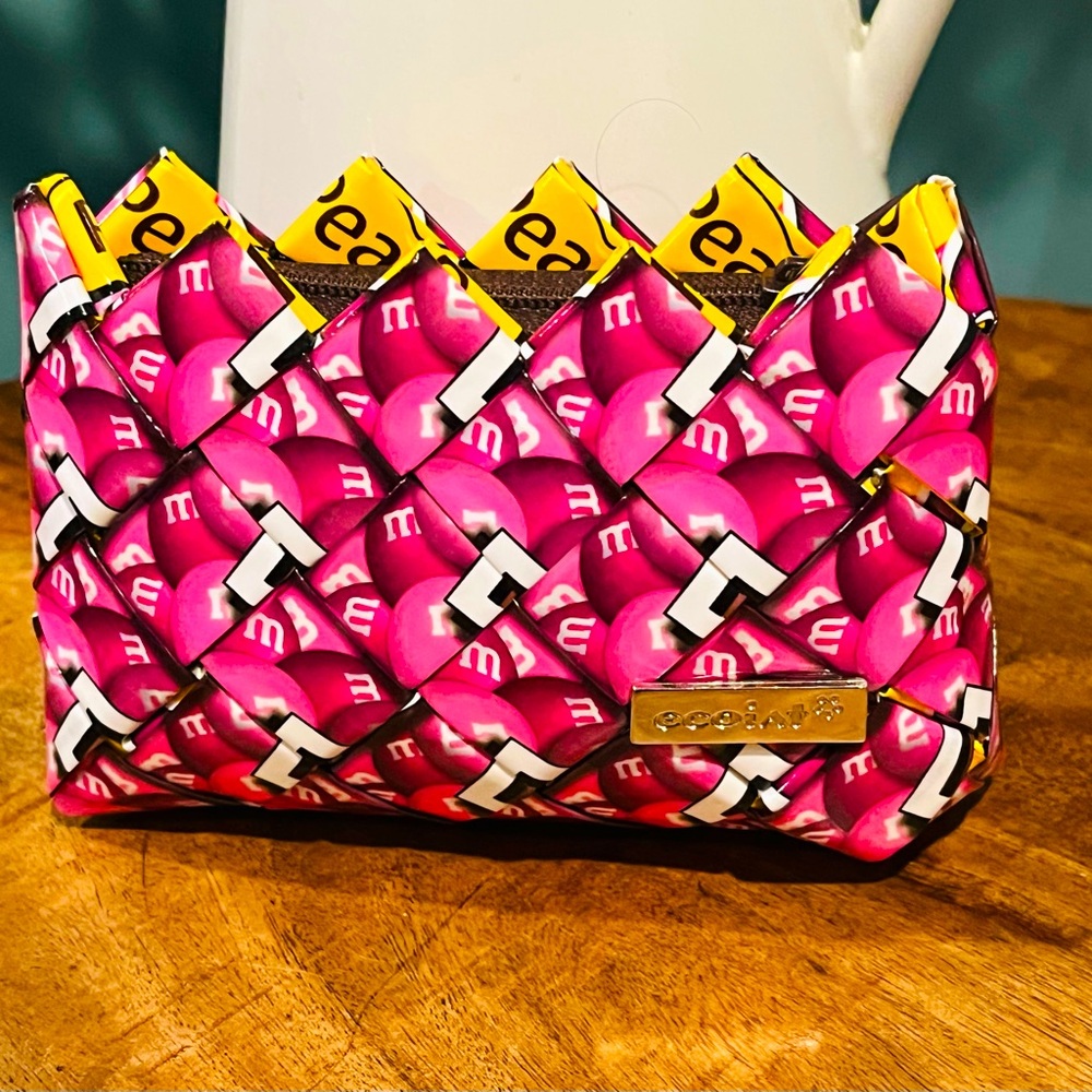 M&M WRAP COIN PURSE